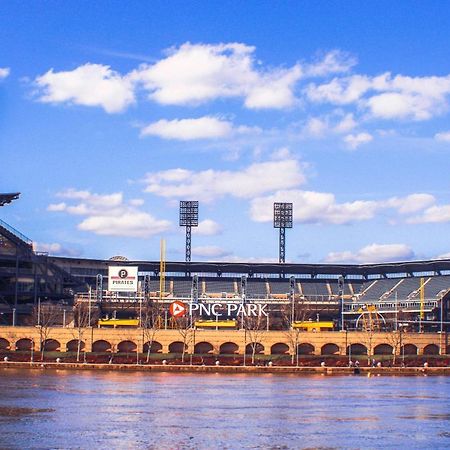 California Ave - 2 Bedroom - Home Away From Home! Pittsburgh Luaran gambar